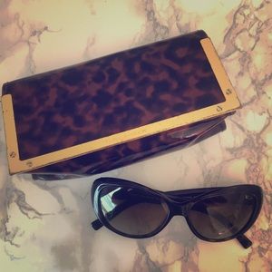 Tory Burch tortoiseshell cat eye sunglasses